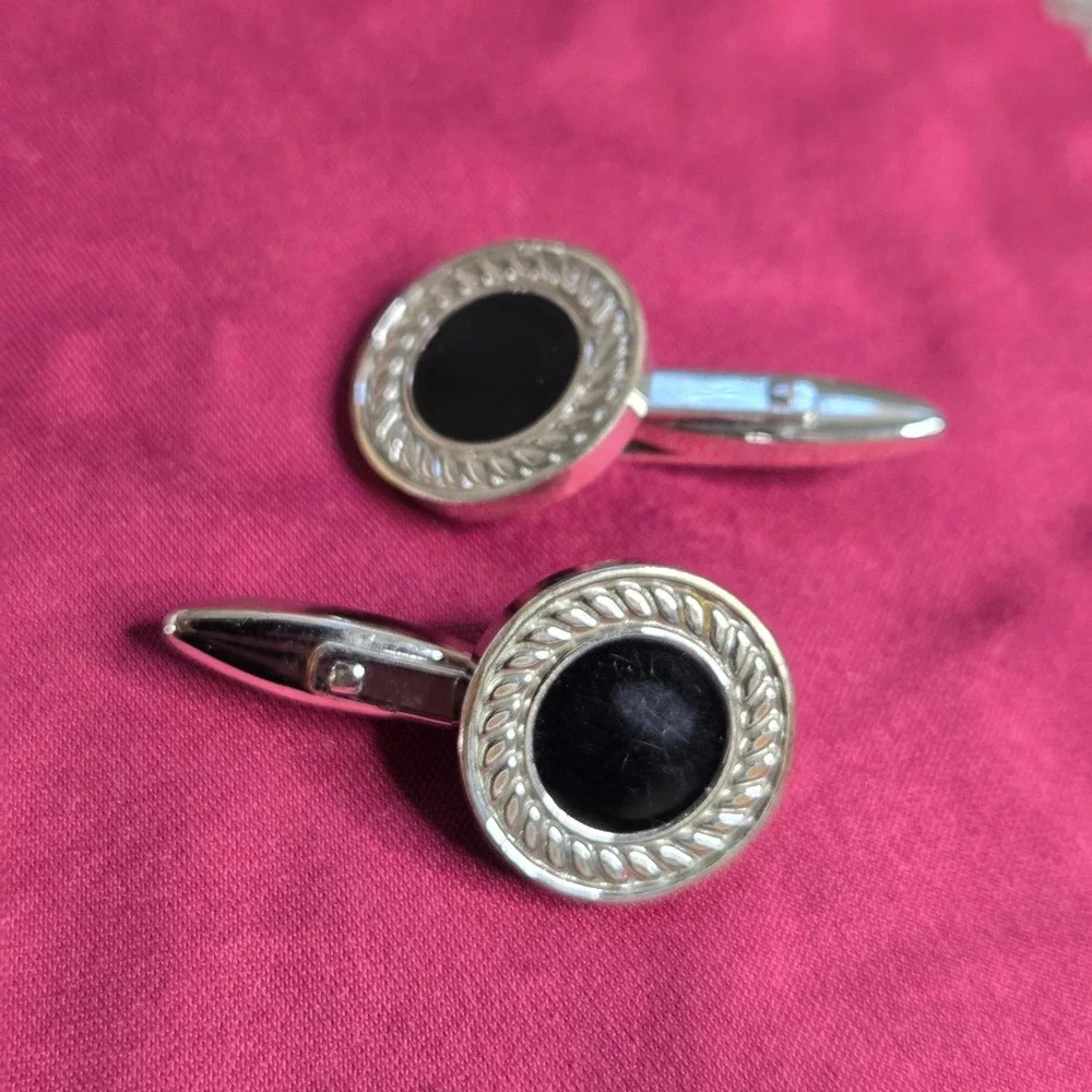 Vintage Men's Silver Tone Round Black Onyx Style Cufflinks Rope Border Bullet Ba